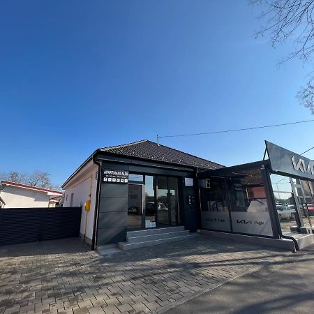 Alfa Apartmani Subotica Buitenkant foto