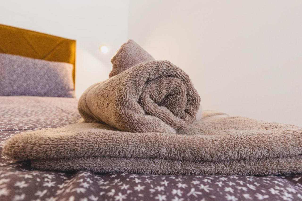 Alfa Apartmani Subotica Buitenkant foto