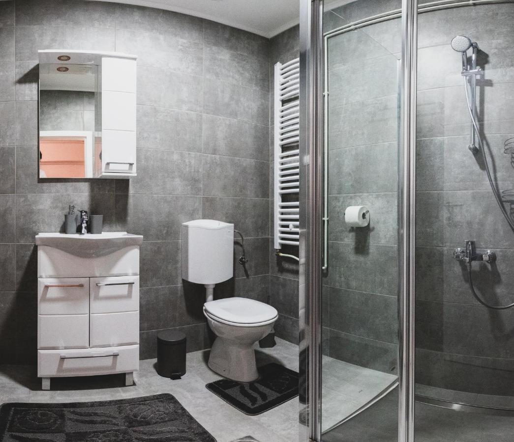 Alfa Apartmani Subotica Buitenkant foto