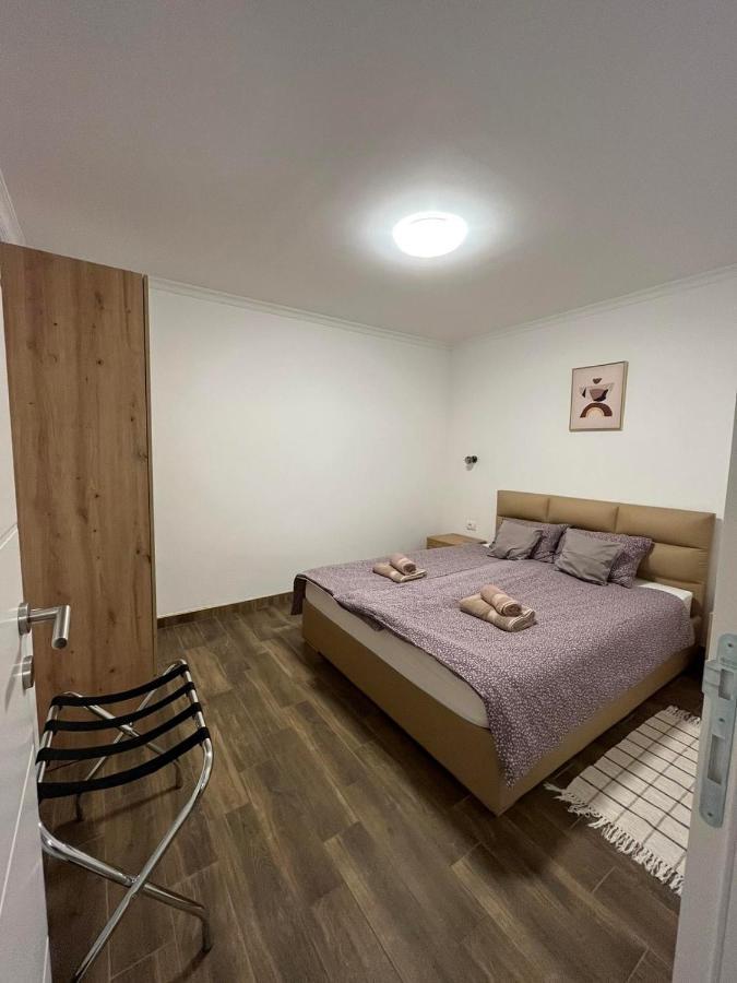 Alfa Apartmani Subotica Buitenkant foto