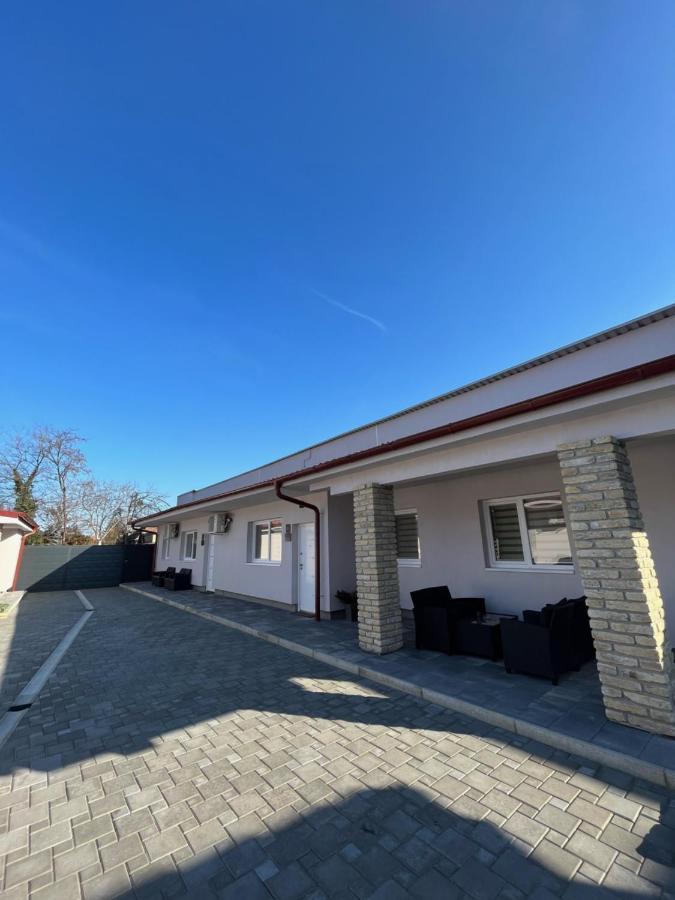 Alfa Apartmani Subotica Buitenkant foto