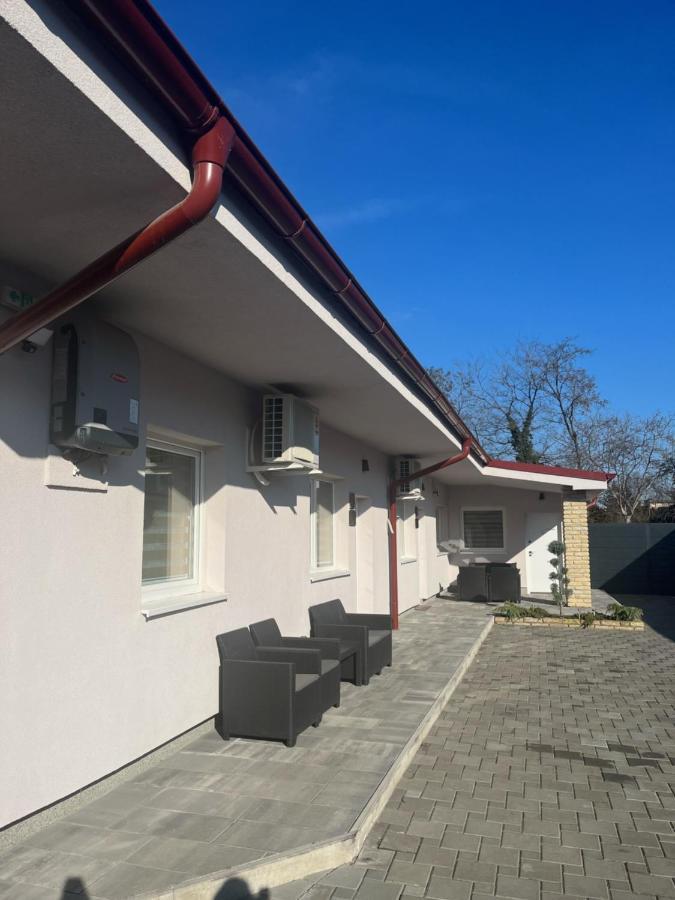 Alfa Apartmani Subotica Buitenkant foto